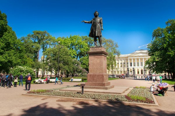 Où pratiquer le snorkeling au milieu des raies manta à Hawaii ?