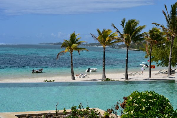 Où peut-on loger à Bali pour des vacances avec des cours de danse traditionnelle et des ateliers de cuisine?