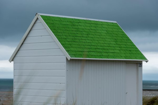 Quelles sont les méthodes pour assurer la conservation des aliments sans réfrigération en camping tropical?